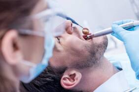 Columna de Roberto Fuenteseca: “Desafíos de la salud dental en Chile”