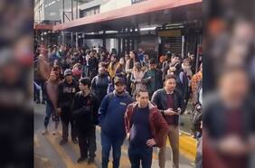 Así se encuentra Tobalaba por cierre de estaciones de la Línea 1