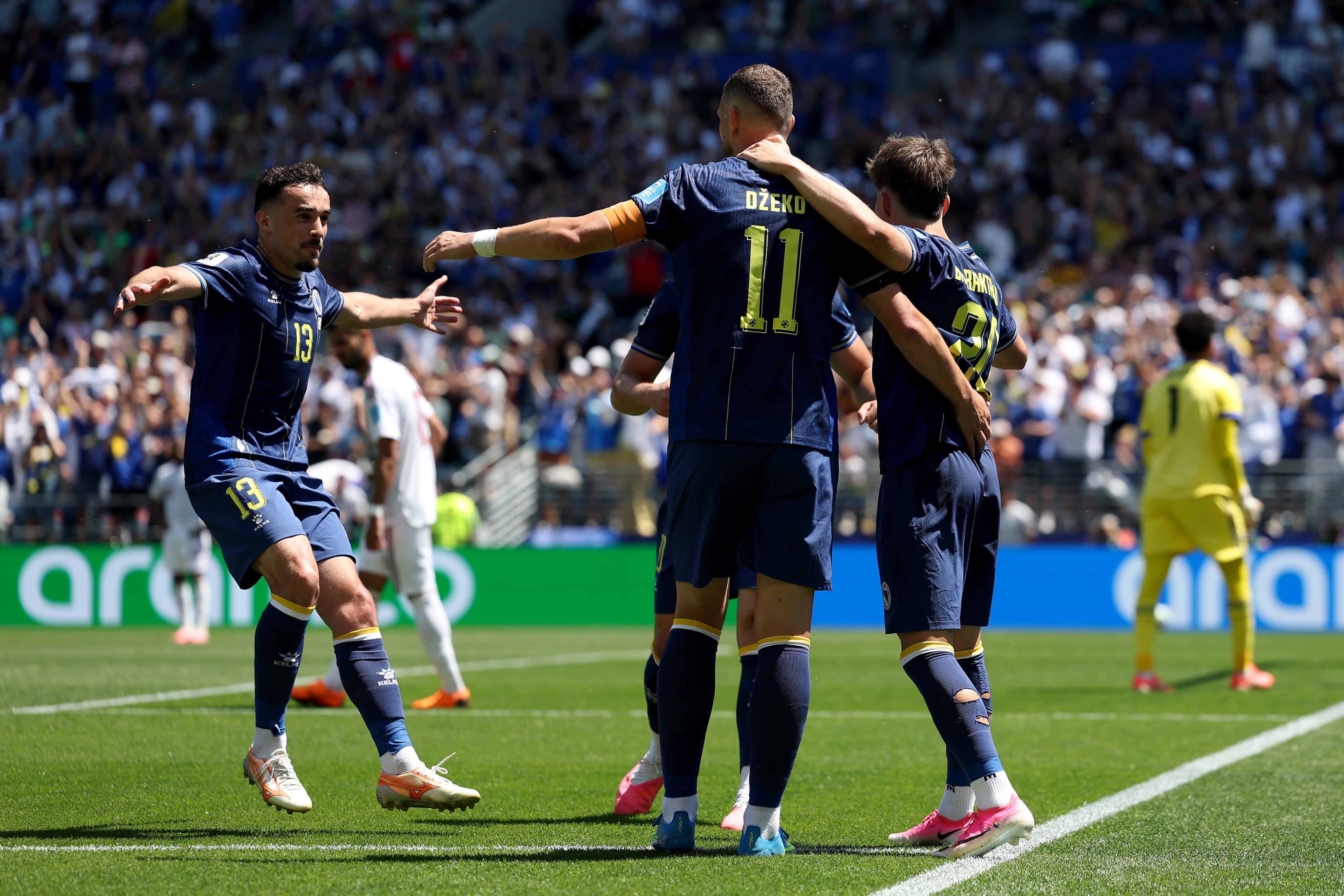 Bosnia y Herzegovina derrota a Qatar y avanza a la segunda ronda de un Mundial por primera vez en su historia