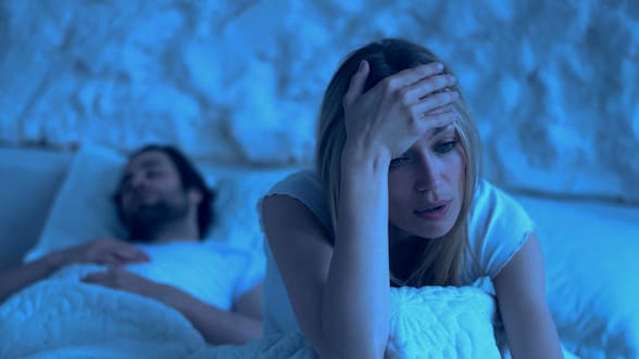 Qué es el “divorcio del sueño” y por qué puede ser beneficioso para algunas parejas