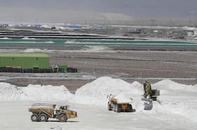 Columna de Hermann González y Jorge Sahd: Una estrategia de minerales críticos para Chile