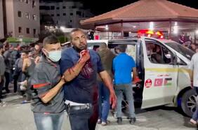 Embajadores de Israel y Palestina en Chile cruzan versiones sobre autoría de ataque a hospital en Gaza que dejó más de 500 fallecidos