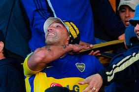 Deportan a Mauro Martin, líder de La 12, la barra brava de Boca Juniors, al ingreso a Santiago