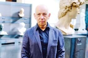 Fernando Pérez Oyarzún, director Museo Nacional de Bellas Artes: “Lo más natural sería ampliar el museo hacia el área del MAC”