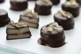 Alfajor de mazapán con nutella