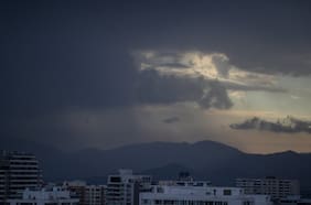 Llega la lluvia a la Región Metropolitana: los sectores afectados, según el pronóstico
