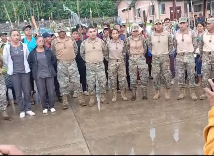 Grupo armado se toma regimiento en Bolivia La Tercera