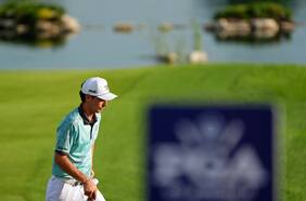 Joaquín Niemann cierra el tercer día de competencia del PGA Championship en la zona baja