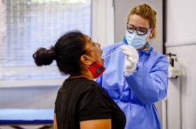 Cómo un hisopo te puede decir el riesgo que tienes de morir