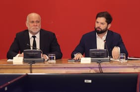 Tomar vacaciones pendientes antes de marzo: el llamado de La Moneda a los funcionarios de confianza