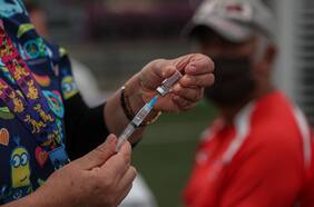 Comisión de Salud del Senado oficia al Minsal solicitando stock de vacunas: se plantea ampliar el rango etario en el programa de vacunación