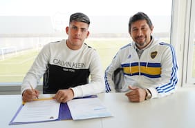 “Juega como Riquelme”: Brandon Cortés, exvolante de la U, renueva por cuatro años en Boca Juniors