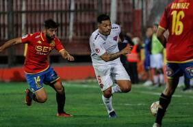 Lorenzo Reyes arriesga grave castigo tras el burlesco gesto que le dedicó a la barra de Unión Española