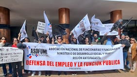 La crisis que la ministra Toro no ha podido frenar: funcionarios de Desarrollo Social suman 6 semanas movilizados