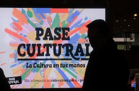 Cómo funciona el Pase Cultural de $50 mil para pagar entradas al cine, teatro, libros y más