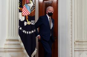 Biden firma decretos para paliar crisis económica EEUU desatada por el coronavirus