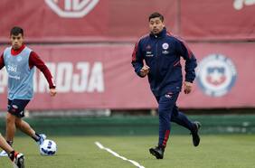 La U le golpea la mesa a la Roja y apunta sus dardos contra Nicolás Córdova