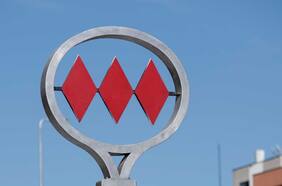 Encapuchados protagonizaron disturbios en el centro de Santiago: Metro informa normalización de red en Línea 1