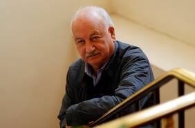 “Tenemos esperanza de que surja una agenda de gobierno en la situación de debilidad económica y de representación en el Parlamento”: las definiciones de Teillier (PC) ante cónclave oficialista