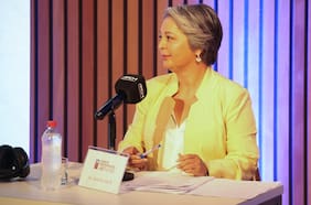 Jara apuesta sus últimas fichas en el debate Anatel