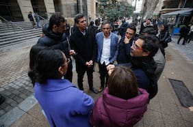 Alcaldes de oposición critican fórmula para compensación a municipios en megarreforma: “Una propuesta aberrante”