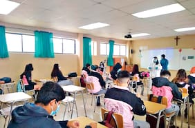 Congreso despacha ley que prohíbe a colegios negar matrícula a alumnos morosos