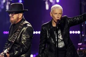 Mira la reunión de Eurythmics en el Salón de la Fama del Rock ‘n Roll