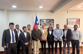 De Grange se reúne con Confederación Nacional del Transporte de Carga: gremio pide modernización del sector
