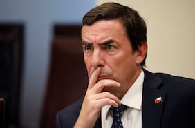 Rabat va tras los abogados: propone control ético obligatorio e incluye suspensión del título hasta por tres años