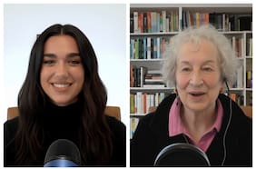 Margaret Atwood, sus memorias y una entrevista con Dua Lipa