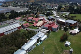 Rector con licencia, $91 mil millones de deuda y un plan cuestionado: Universidad Austral enfrenta su peor crisis