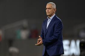Reinaldo Rueda está de regreso: el ex DT de la Roja asume la banca de Honduras