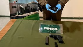 Detienen a tres alumnos de colegio de Puerto Montt que portaban armas en el recinto