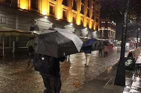 Cortes de luz, semáforos apagados y planes de contingencia: balance de las primeras horas del sistema frontal