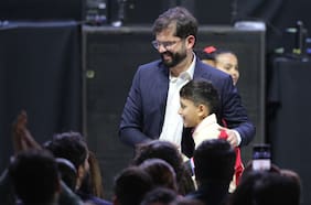 “Es mi último 18 con la banda tricolor”: las décimas de Boric en el Parque O’Higgins