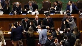 Megarreforma: Quiroz sortea con éxito primera valla en la Cámara, pero expertos ven que su muñeca política se pondrá a prueba en el Senado