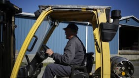 Economía de Estados Unidos perdió 92.000 empleos en febrero y la desocupación subió a 4,4%