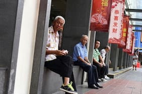 Christopher Gee, experto en políticas públicas de Singapur: “La edad de jubilación no es un techo, sino un piso mínimo”