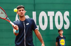 Tomás Barrios logra un sólido triunfo y avanza en la qualy del Abierto de Australia