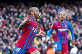 Dani Alves ofrece sus servicios por Instagram: “Aprovecho de venderme, ya que soy muy viejo y estoy desacreditado en el mercado”