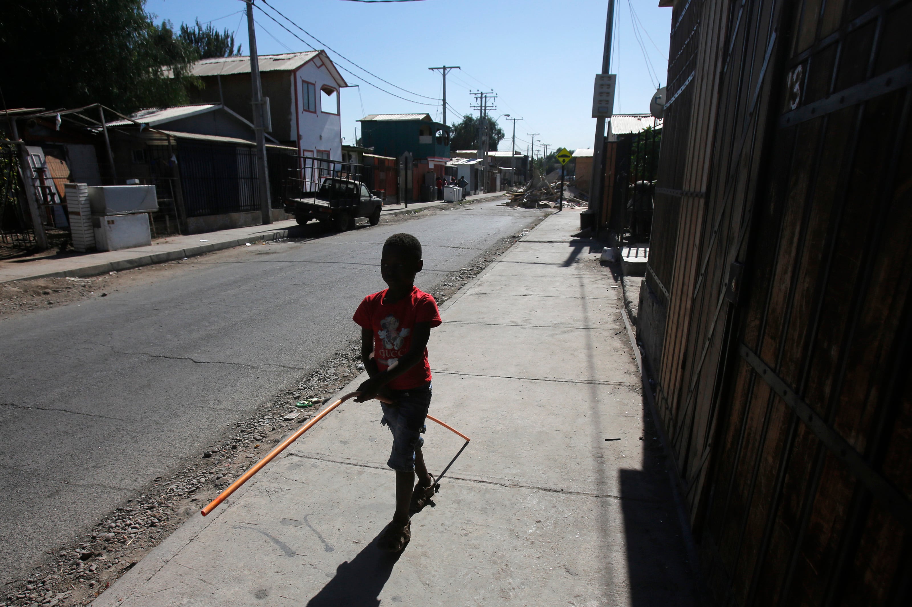 Cruce de información con bases de datos municipales: alcaldes de la RM abordan labores para localizar a niños haitianos
