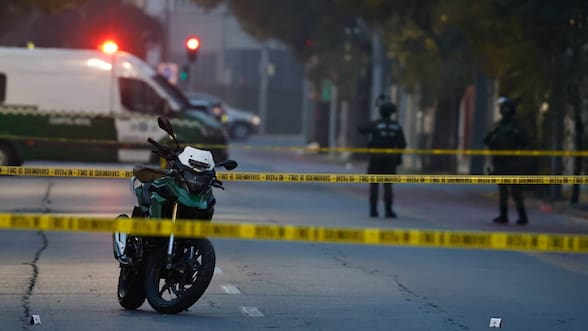 Carabinero motorista queda grave tras ser impactado frontalmente por vehículo en Cerrillos