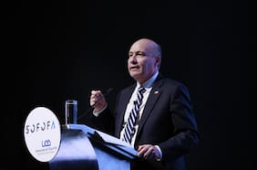 Tironeo legislativo: bancadas de diputados le doblan la mano a Quiroz para tramitar megaproyecto