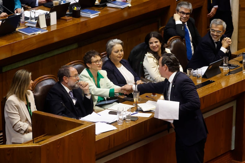 AC contra ministra Toha en la Camara de Diputados