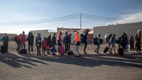 El silencioso fracaso del plan del gobierno para regularizar a 150 mil migrantes empadronados