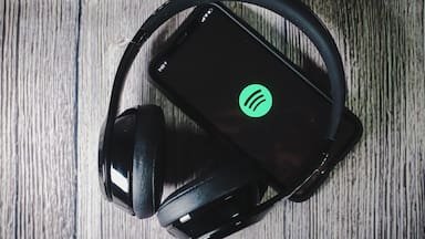 Cuáles son los artistas chilenos más escuchados en el mundo