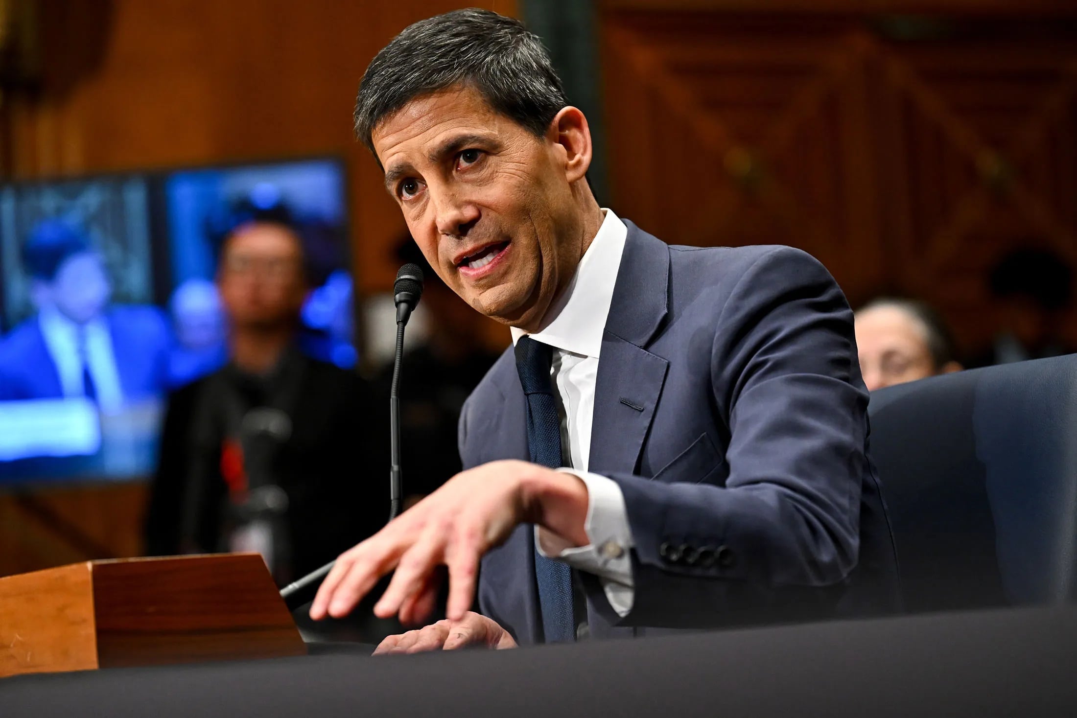Fed mantiene las tasas en línea con lo esperado y en el estreno de Kevin Warsh