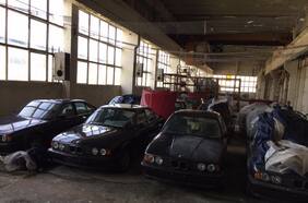 La máquina del tiempo: descubren una docena de BMW Serie 5 E34 con cero km en el odómetro