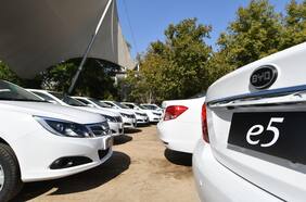 Se extiende plazo para postular al programa Mi Taxi Eléctrico