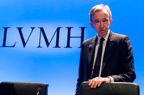 Fiscalía francesa investiga transacciones que implican a dueño de LVMH y un empresario ruso